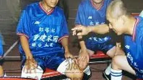 尹鸿博告别战：中超生涯终章，伤病催促退役抉择即将揭晓！